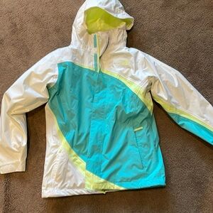 Girls The North Face winter coat with removable fleece liner. Size L (14/16)